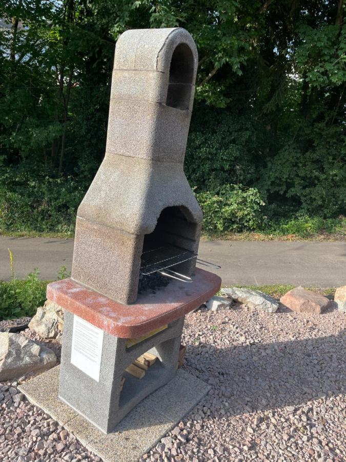 Le Retro Lägenhet Eloyes Exteriör bild